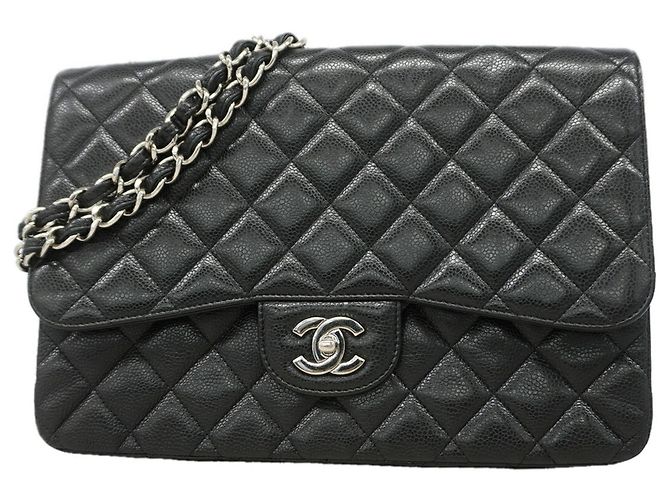 Borsa a tracolla Chanel in vitello grana nera