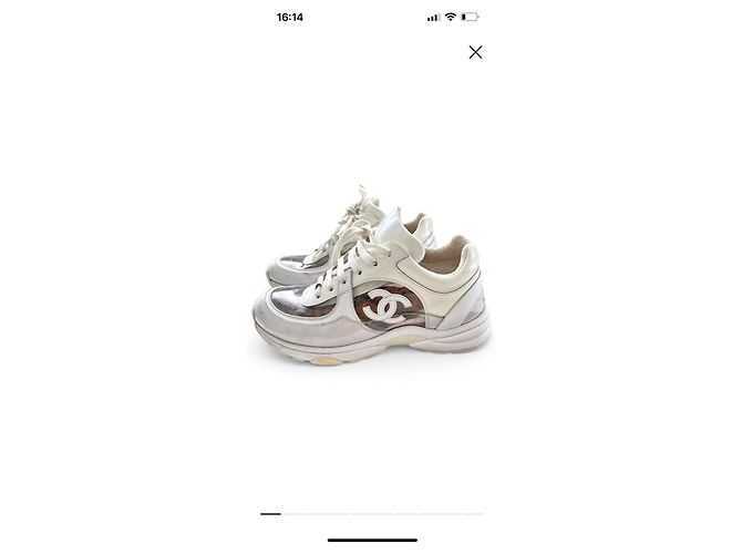 Baskets Chanel en cuir blanc et transparent