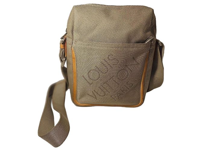 Louis Vuitton Citadin Schultertasche Grau Damier Geant Canvas