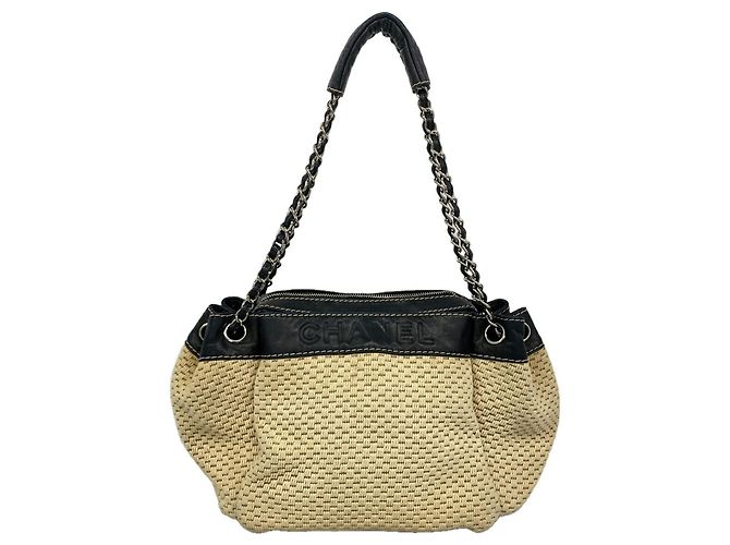 Borsa a tracolla Chanel in tela beige e nera