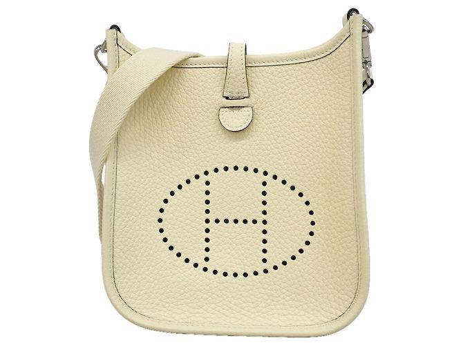 Evelyne Hermès Bolsa de ombro Hermes Cream Taurillon Clemence