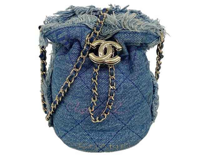 Borsa a tracolla con catena Chanel Matelassé