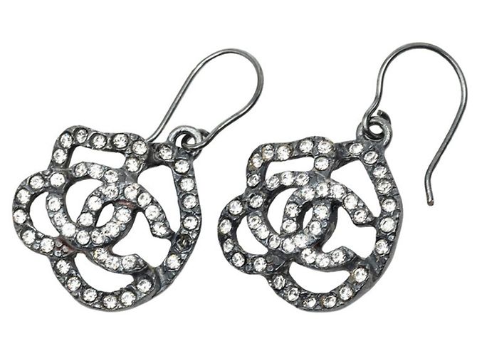 Pendientes de botón Chanel Camellia Coco Mark
