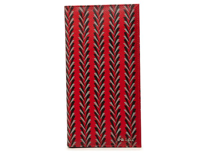 Cartera larga bifold Prada en Saffiano estampado rojo