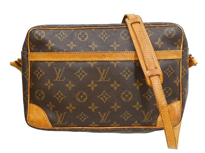 Louis Vuitton Trocadero Monogram Canvas 30