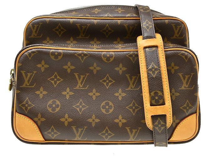 Sac à épaule Louis Vuitton Nil Monogram Canvas