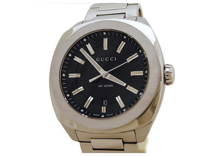 Relógio Gucci GG2570 Middle YA142201