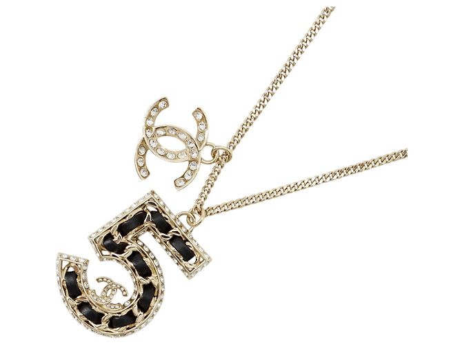 Colar Chanel Coco Mark No. 5