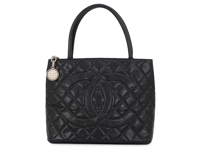 Saco Tote Chanel em couro de bezerro granulado preto