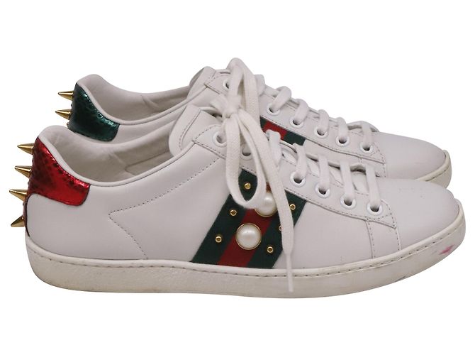 Baskets basses Gucci en cuir blanc