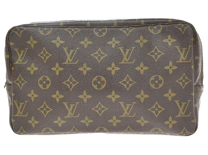 Louis Vuitton Trousse Toiletry Monogram Canvas 28