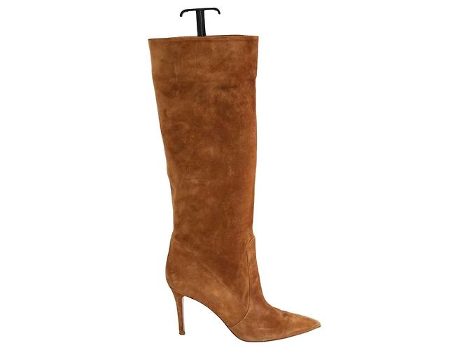 Botas Gianvito Rossi em camurça camel