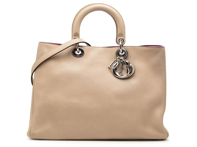 Mala Diorissimo Large em couro bege Dior