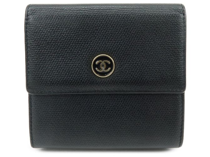Portamonete in pelle Chanel CC Button