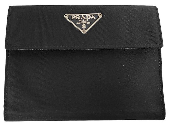 Prada Saffiano bifold Leather Small