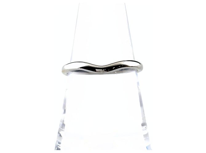 Autre Marque Anel Aliança Curva em Platina Tiffany & Co.