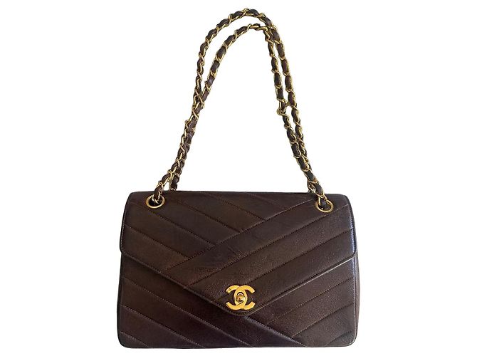 Sac Chanel Medium Classic Envelope Flap Bag Cuir d'Agneau Marron