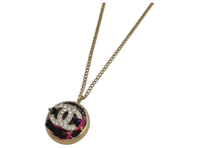 Collar Chanel chapado en oro
