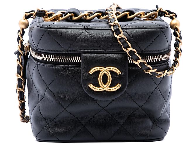 Vanity Estojo de Maquilhagem Chanel em pele de vitelo acolchoada preta com CC e corrente