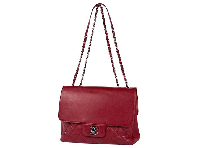 Bolso de hombro Chanel rojo