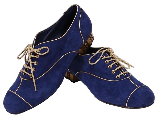 Chanel Chaussures à lacets en daim bleu et or