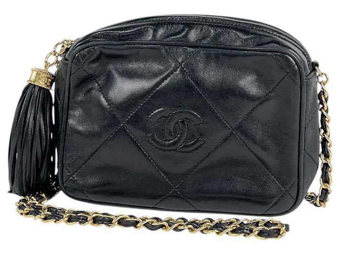 Borsa a tracolla Chanel in pelle nera