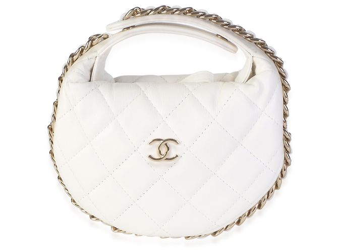 Mini Bolsa Chanel de Cordeiro Matelassé Branco com Corrente