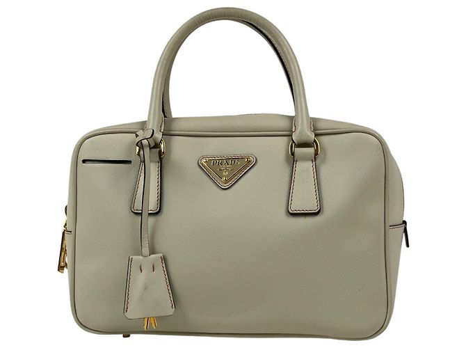 Bolsa Prada em couro Saffiano na cor Ivory