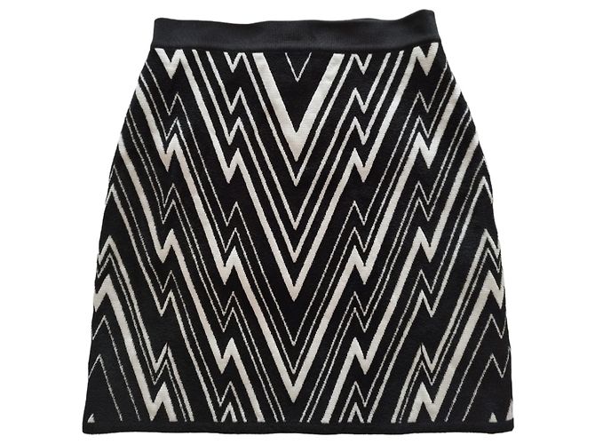 Balmain Saia Curta Zigzag Preta e Branca