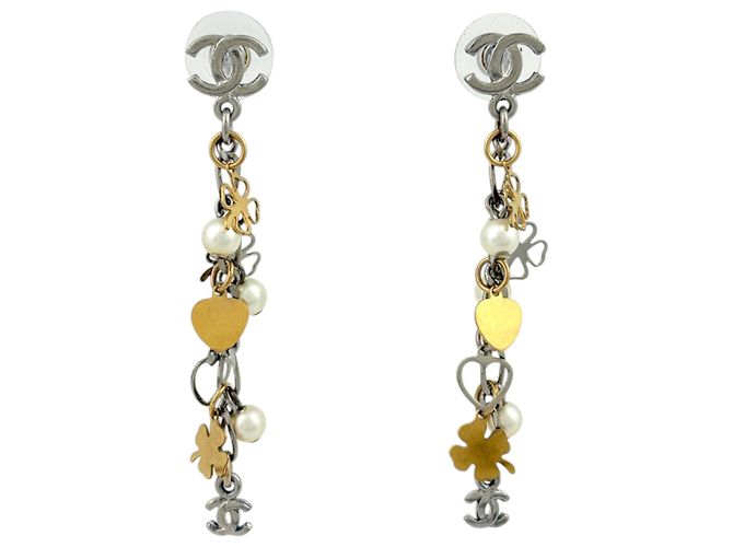 Pendientes de botón Chanel con logo Coco