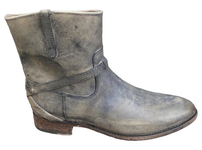 Frye Lindsay Plate Short Grey Leather Ankle Boots