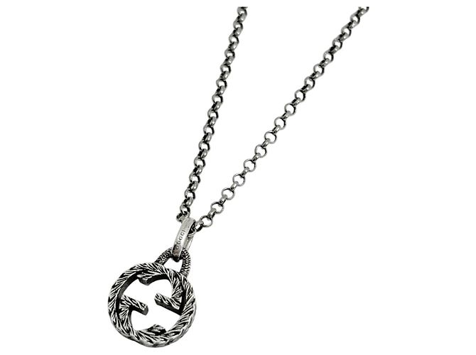 Colar Gucci Interlocking G em prata