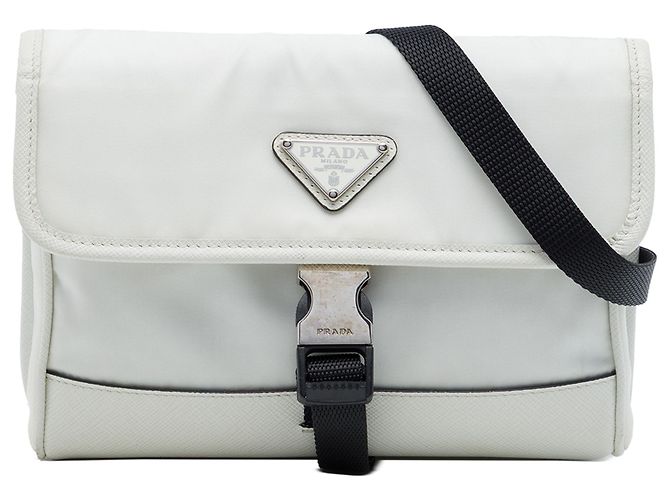 Capa para smartphone Prada em Re-Nylon com acabamento em Saffiano branco