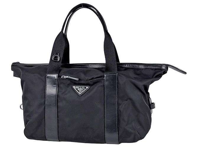 Bolsa Prada em nylon preto e couro
