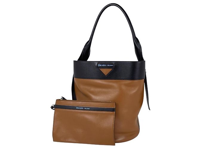 Borsa a tracolla in pelle Prada Milano