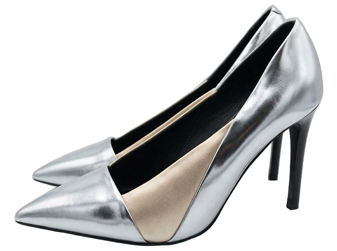 See By Chloé silberne Leder-Pumps