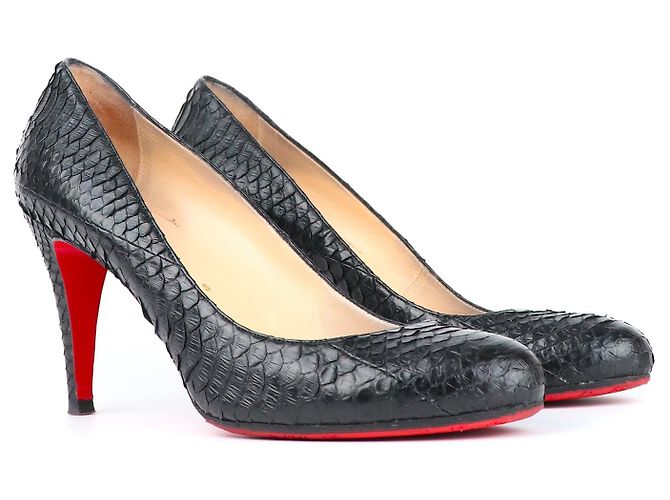 Christian Louboutin LOUBOUTIN - Escarpins Plum en python noir (T40,5)