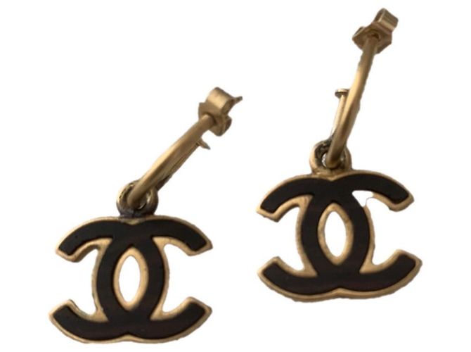 Chanel Orecchini CC in metallo dorato e nero
