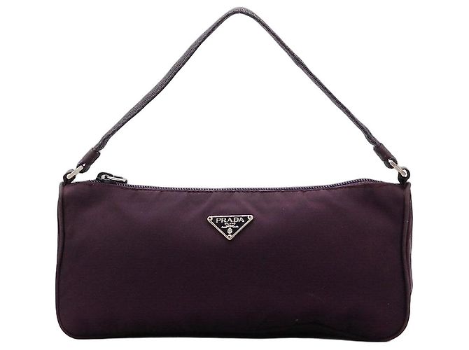 Bolsa de ombro Prada Re-Edition 2000 em nylon e couro