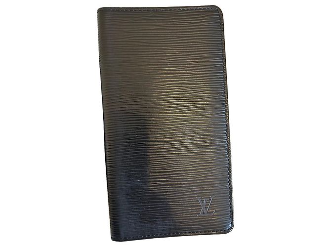 Louis Vuitton Brazza Wallet in Black Epi Leather