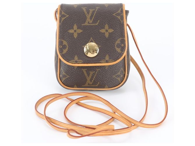 Louis Vuitton Monogram Pochette Cancun