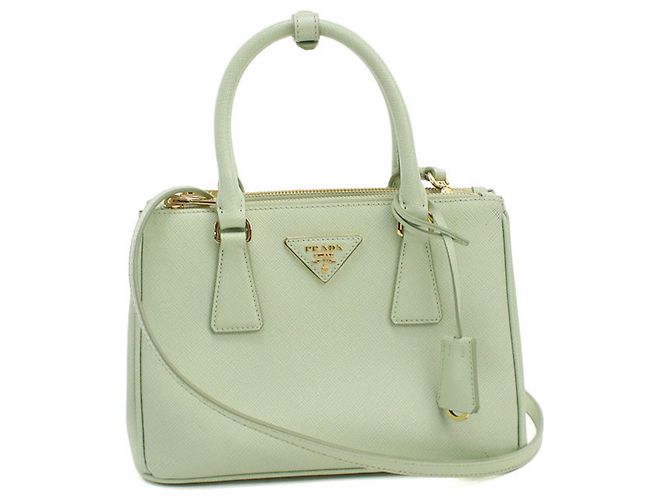 Tote Sac cabas Prada en cuir de veau vert