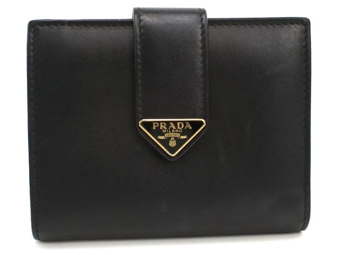 Carteira Bi-Fold Prada 1MV204 Preta de Couro