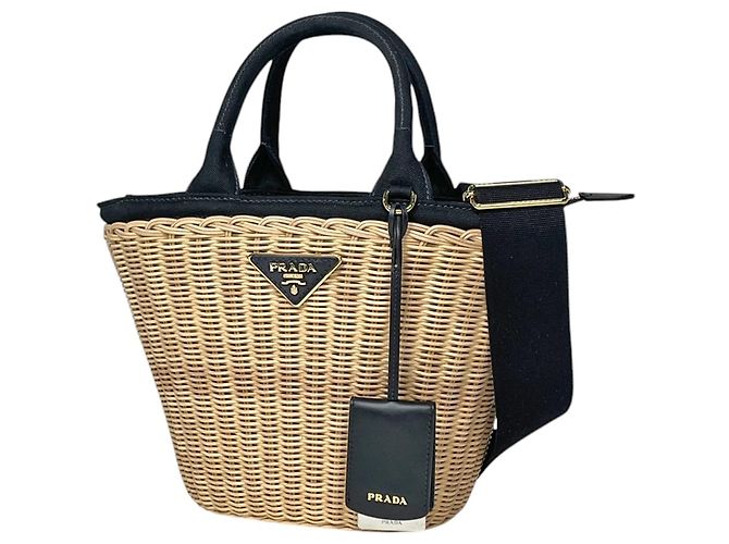 Borsa a cestino in vimini Prada
