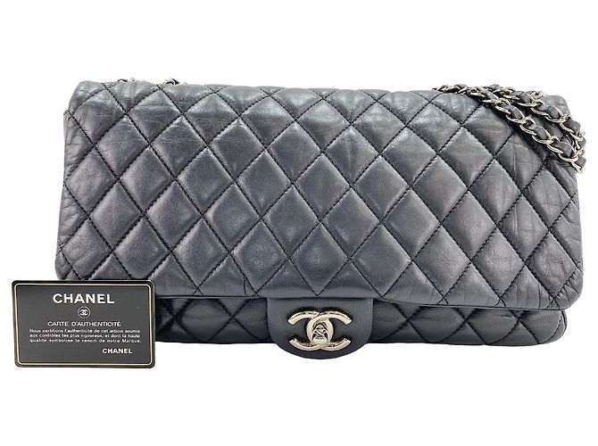 Bolsa Chanel Classic Single Flap em pele de cordeiro acolchoada Maxi