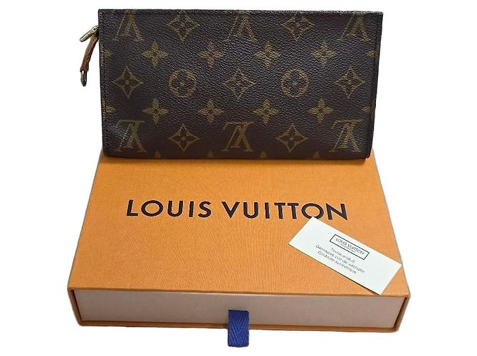 Pochette Louis Vuitton Monogram Canvas