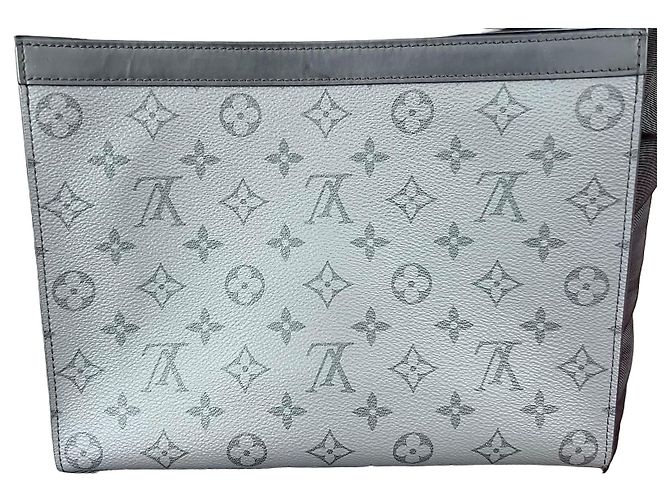 Louis Vuitton Monogram Eclipse Gray Leather Clutch Bag
