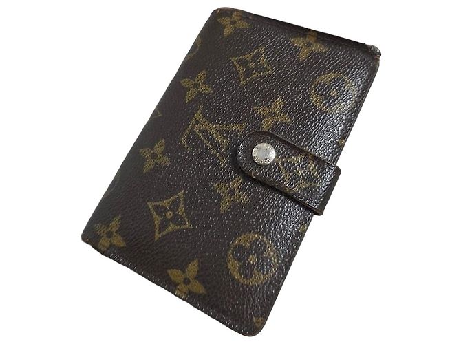 Magnificent Louis Vuitton wallet