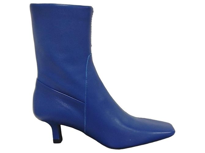 Zara Blaue Lederstiefeletten mit spitzer Kappe