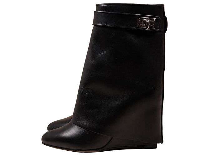Givenchy Bottines Shark Lock en cuir noir